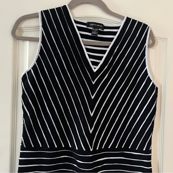 Cable & Gauge Black & White Striped fitted Dressy Tank Women’s size Large - Picture 6 of 11